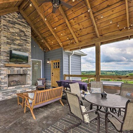 Villa Chic Williamstown Retreat With Pool And Hot Tub! Extérieur photo